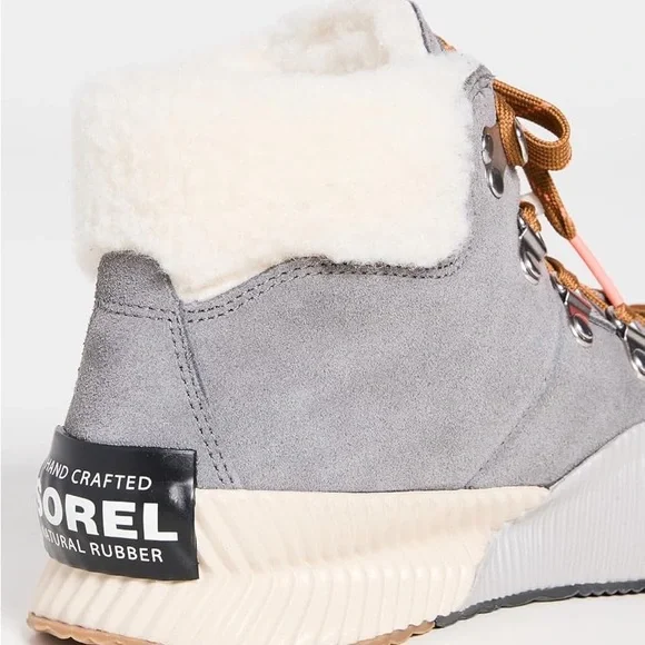 Sorel Out N About Winter Conquest Waterproof Boots w/Shearling Cuff Women’s 8.5 - Picture 2 of 16